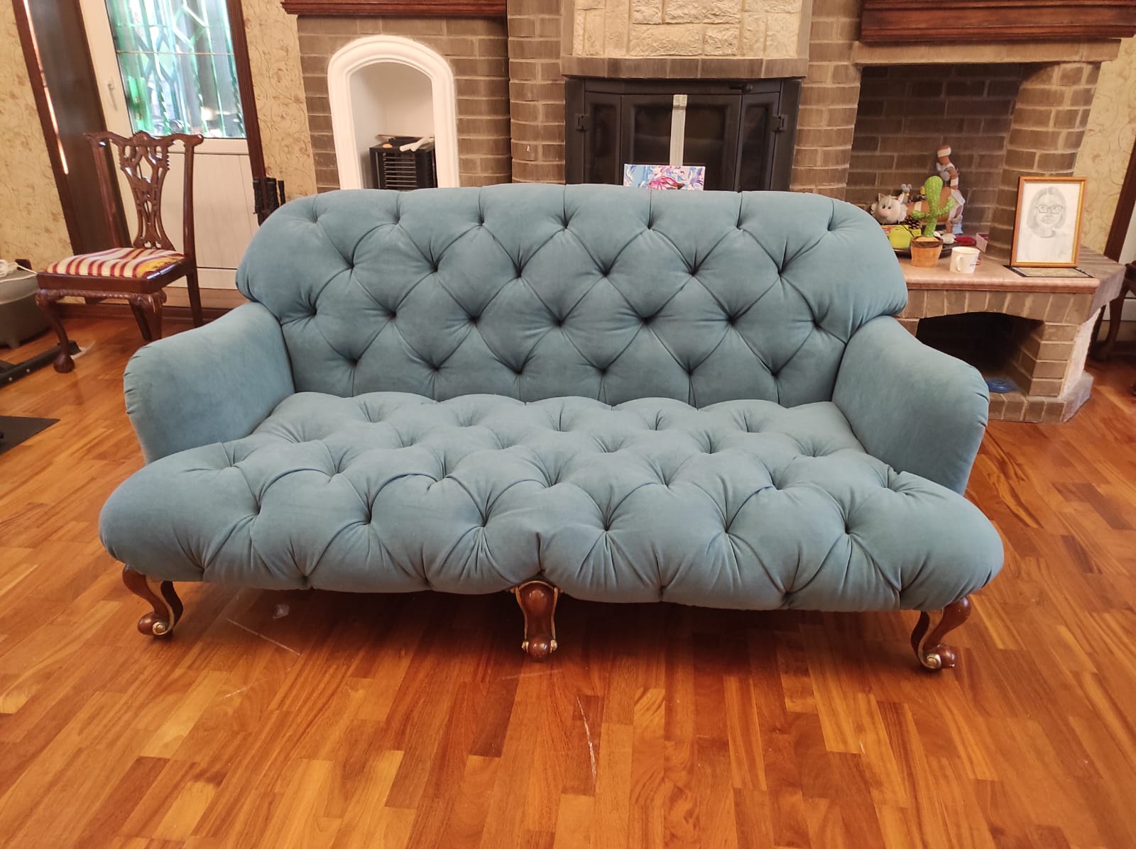 Обивка дивана. Красносельский район 