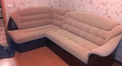 Перетяжка углового дивана. Красносельский район 